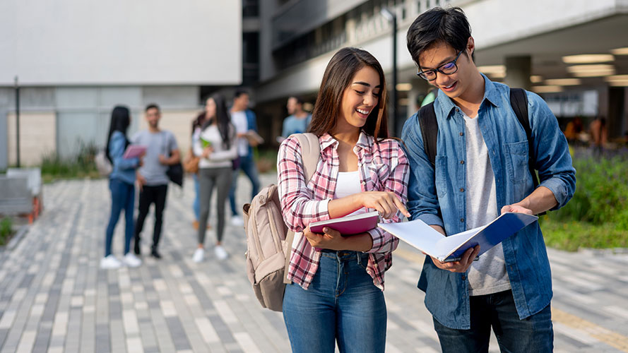 Làm sao để chi trả chi phí du học?
