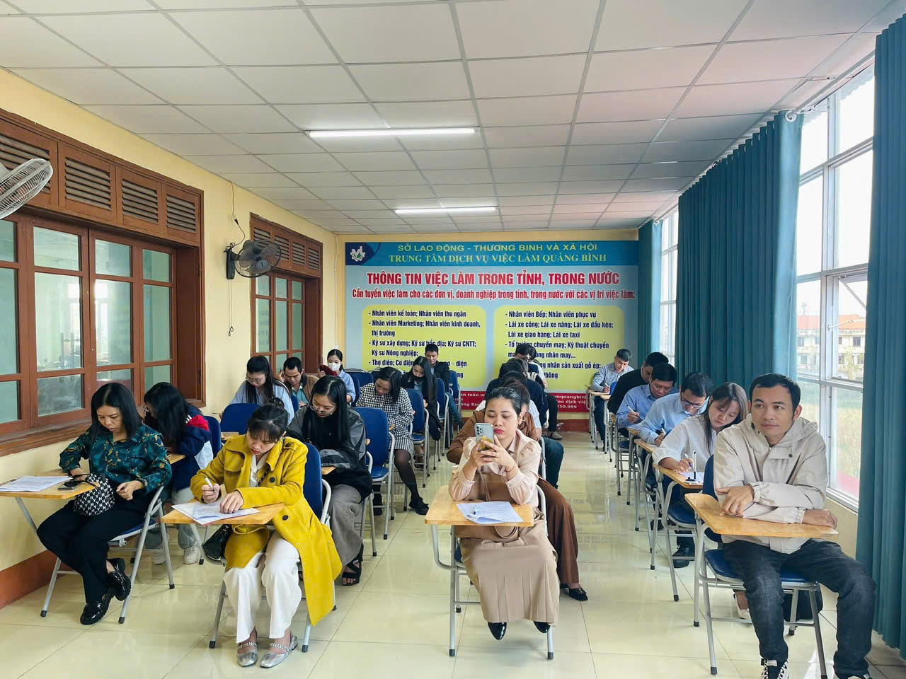 KẾT QUẢ TỔ CHỨC PHIÊN GIAO DỊCH VIỆC LÀM NGÀY 28/11/2025